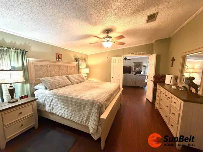 Listing Photo 13