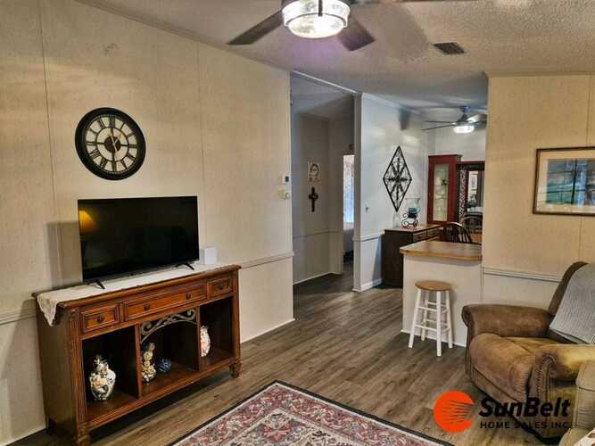 Listing Photo 14