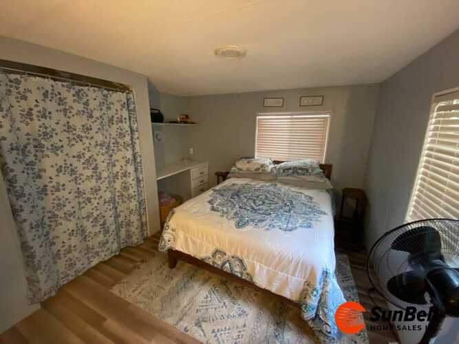 Listing Photo 11