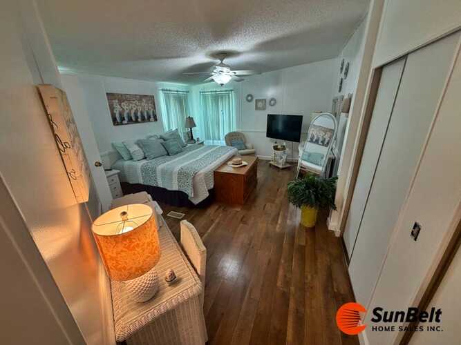 Listing Photo 16