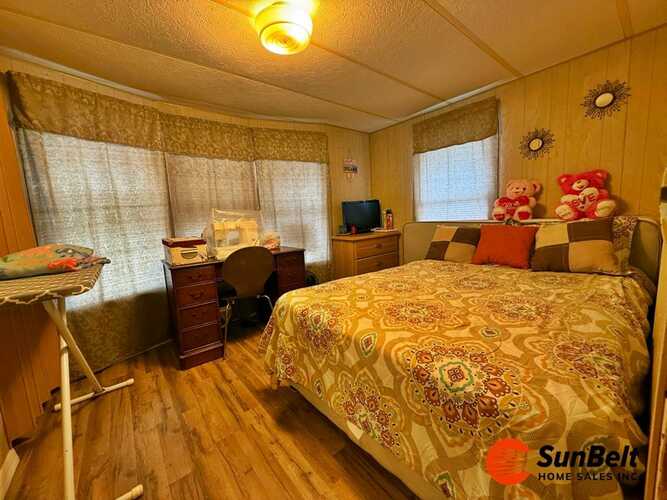 Listing Photo 18