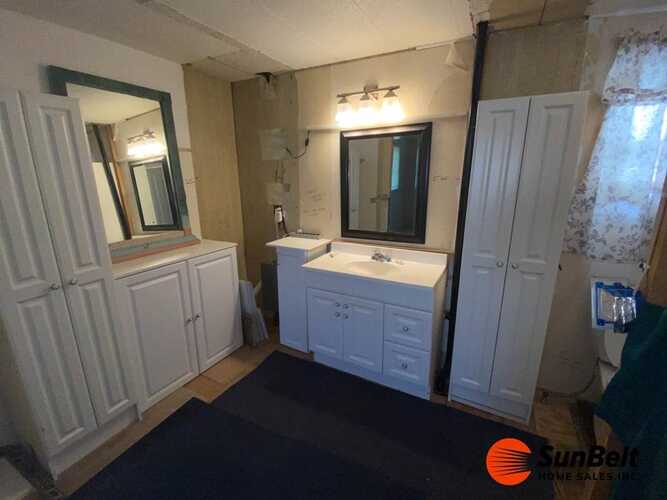 Listing Photo 11