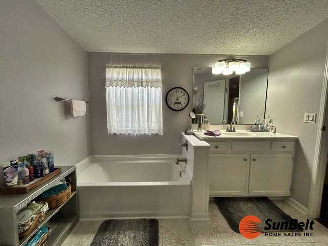 Listing Photo 43