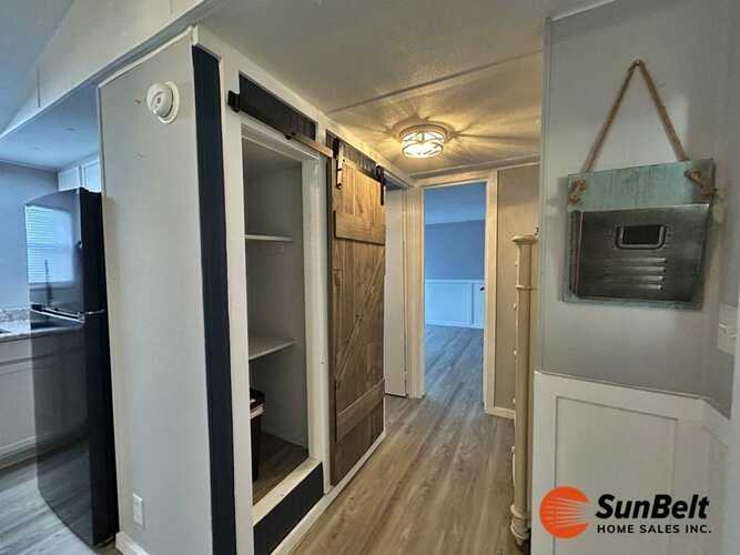 Listing Photo 14