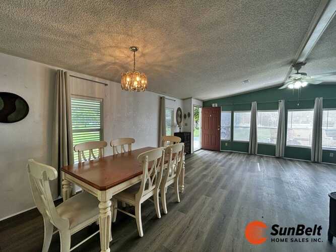 Listing Photo 9